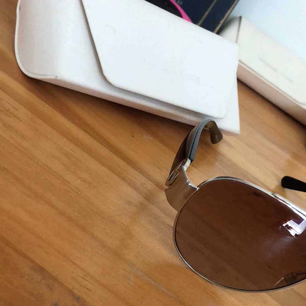Micheal kors sunglasses - Picture 2 of 3